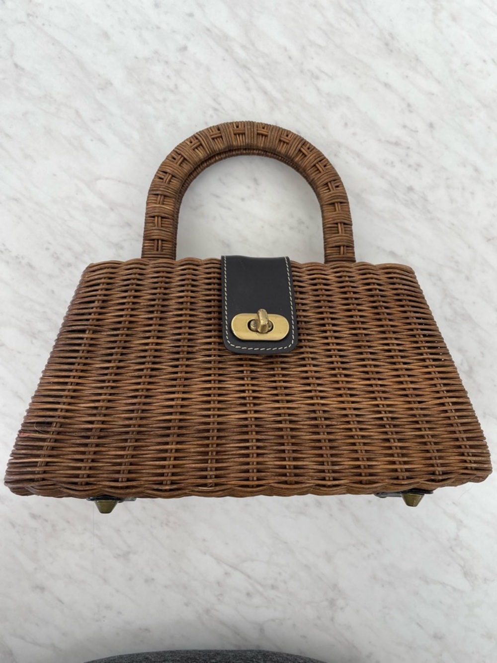 Vintage - Maxx New York Brown Whicker Rattan Purse Brown with Gold Hardware - Picture 2 of 11